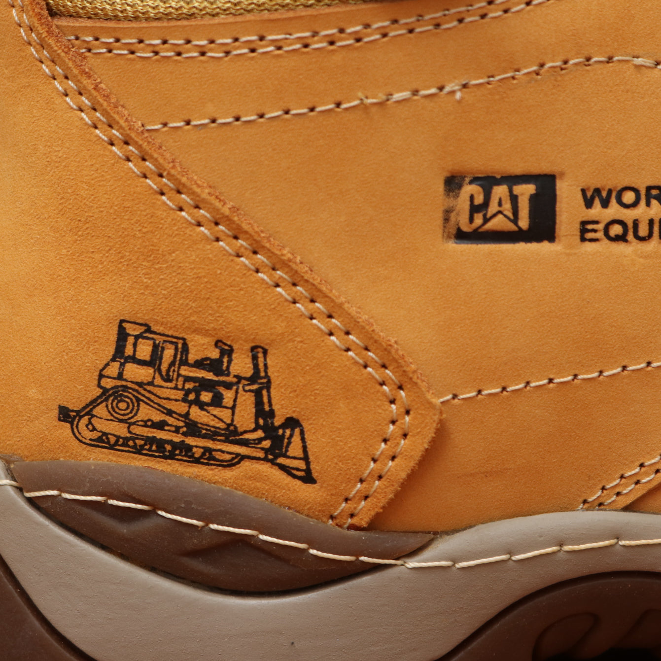 BOTA CATERPILLAR WORK 100% CUERO