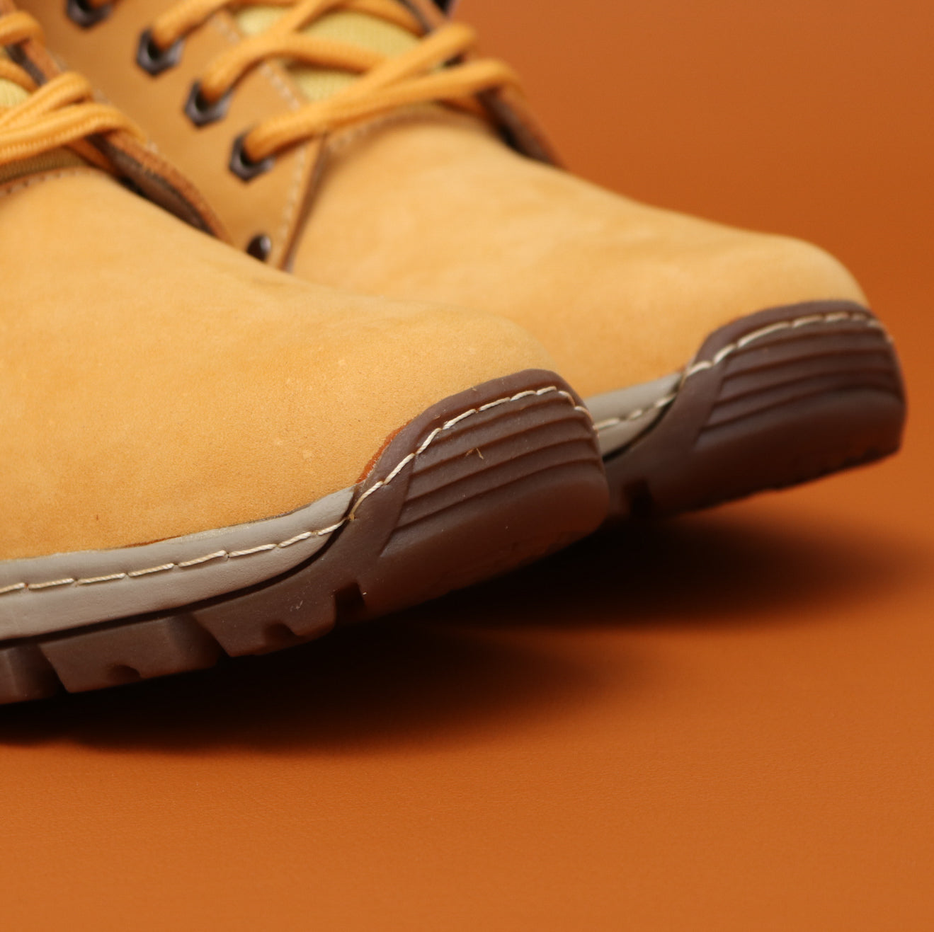 BOTA CATERPILLAR WORK 100% CUERO