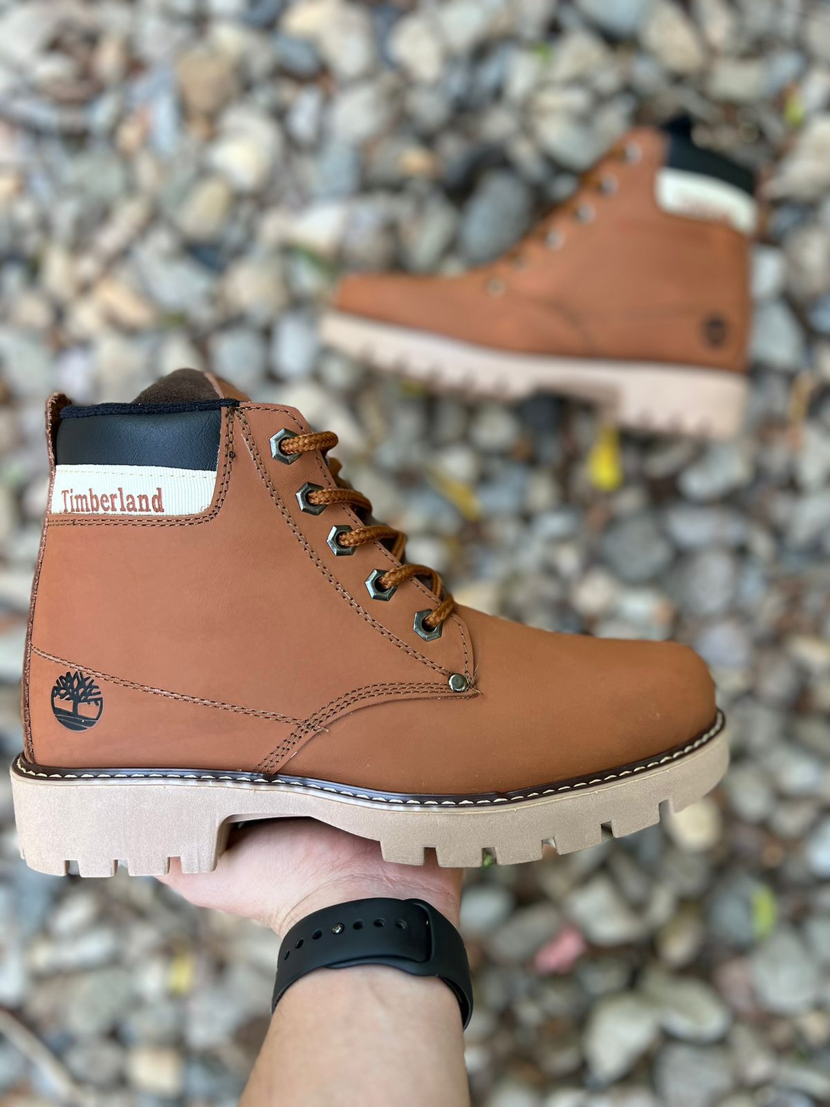 BOTA TIMBERLAND CLASICA CUERO + CAJA